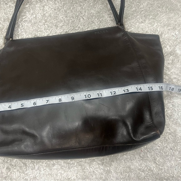 Prada Vitello Chic Leather Handle Bag - Picture 14 of 16